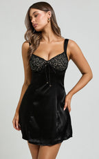 Georgine Mini Dress - Wide Strap Sweetheart Neck Slip Dress in Black