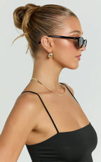 Yvette Sunglasses - Cat Eye Sunglasses in Black