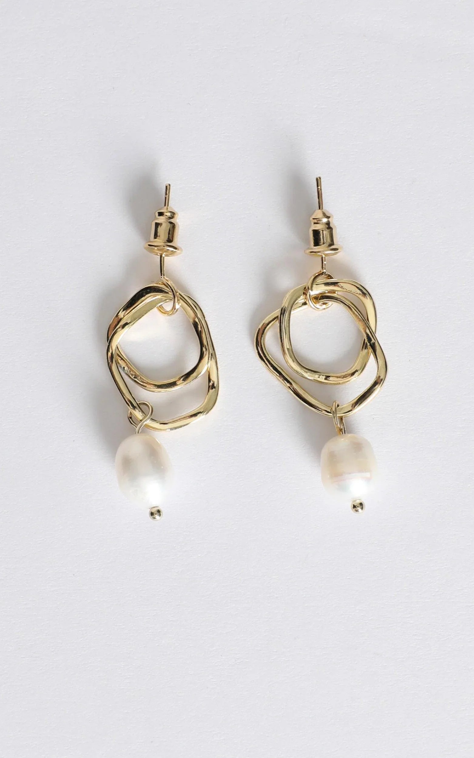 Flora Double Hoop Drop Earring in Gold And Pearl