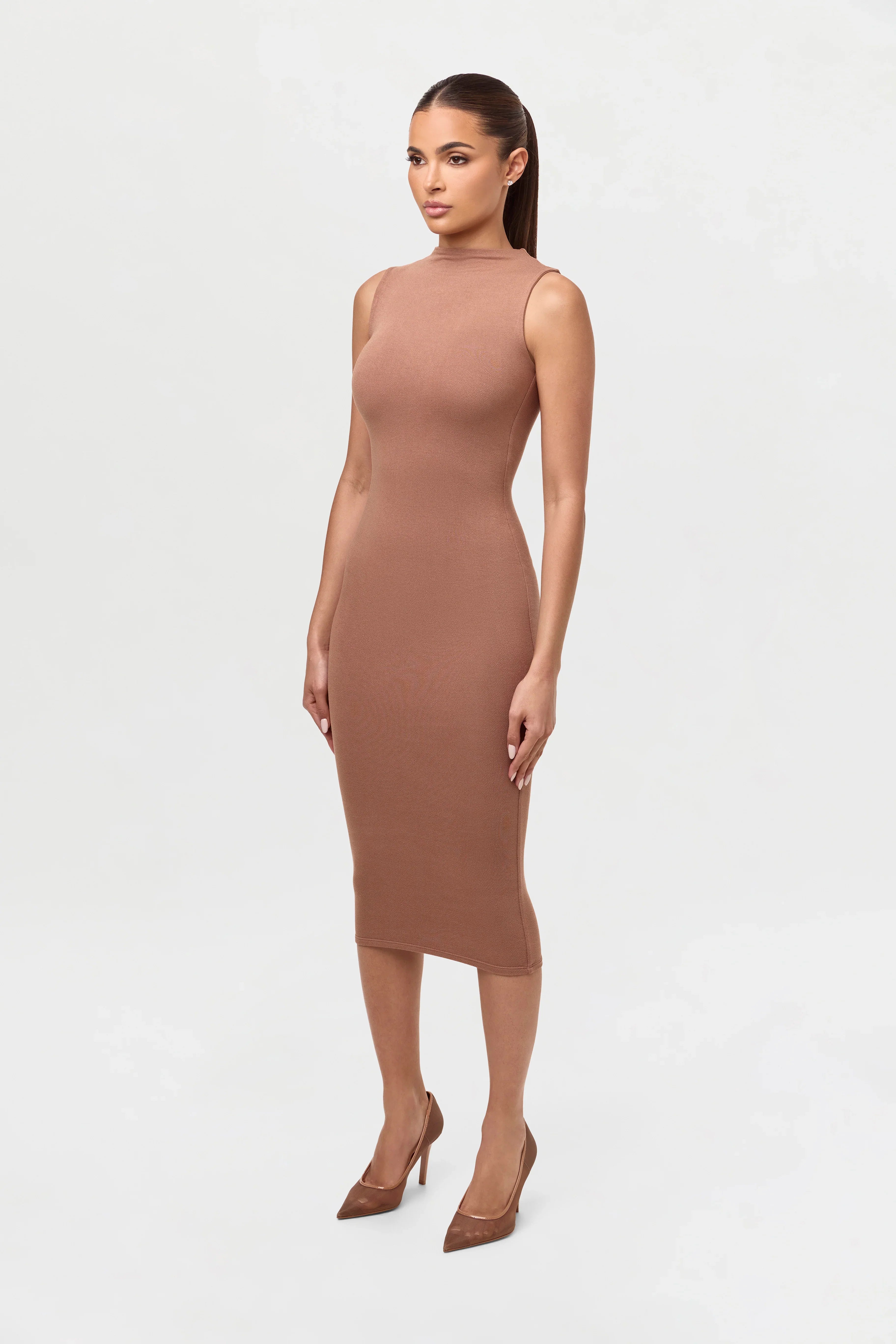 The Nw Sleeveless Midi Dress