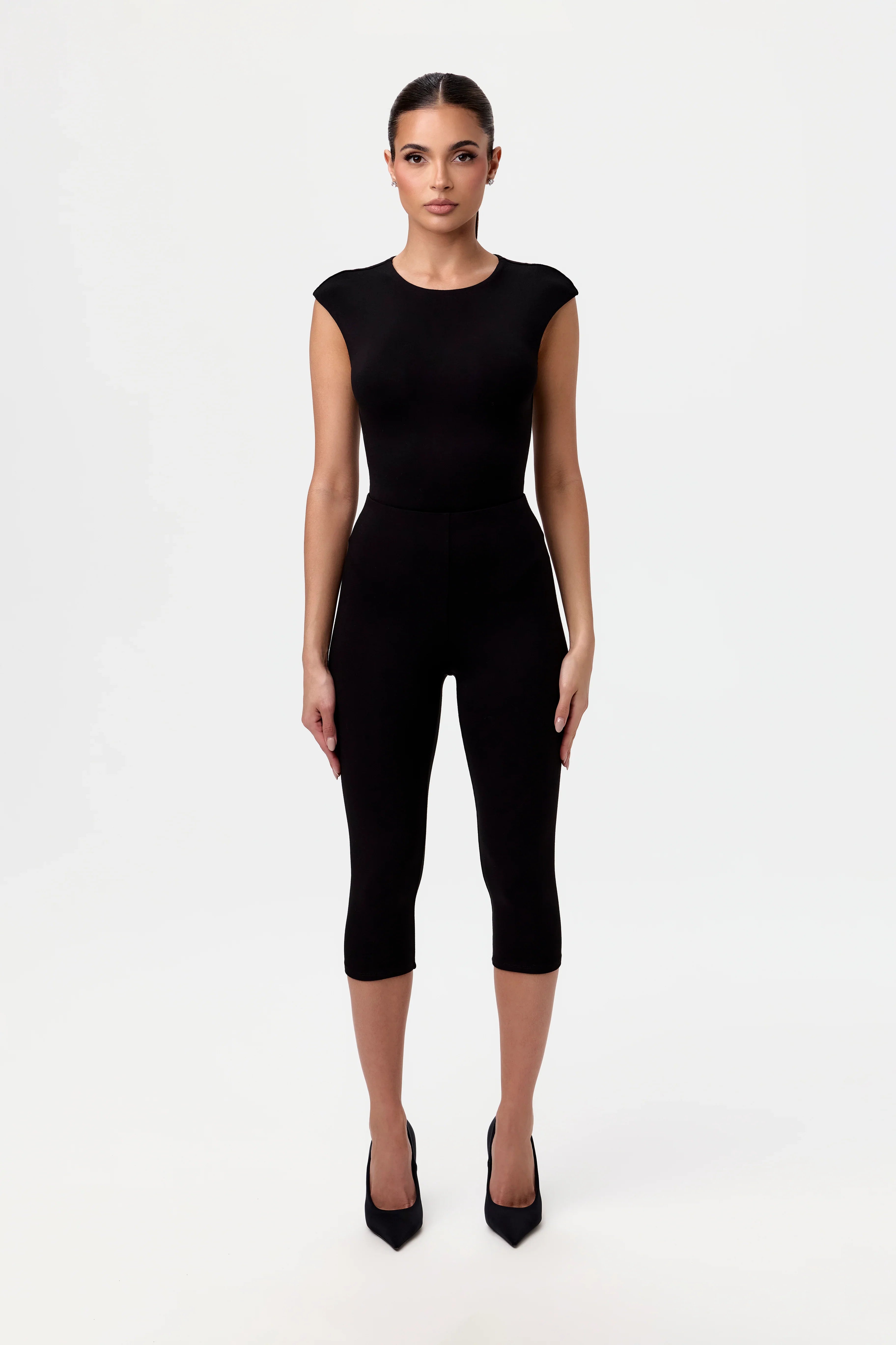 Smooth Sculpt Capri Legging