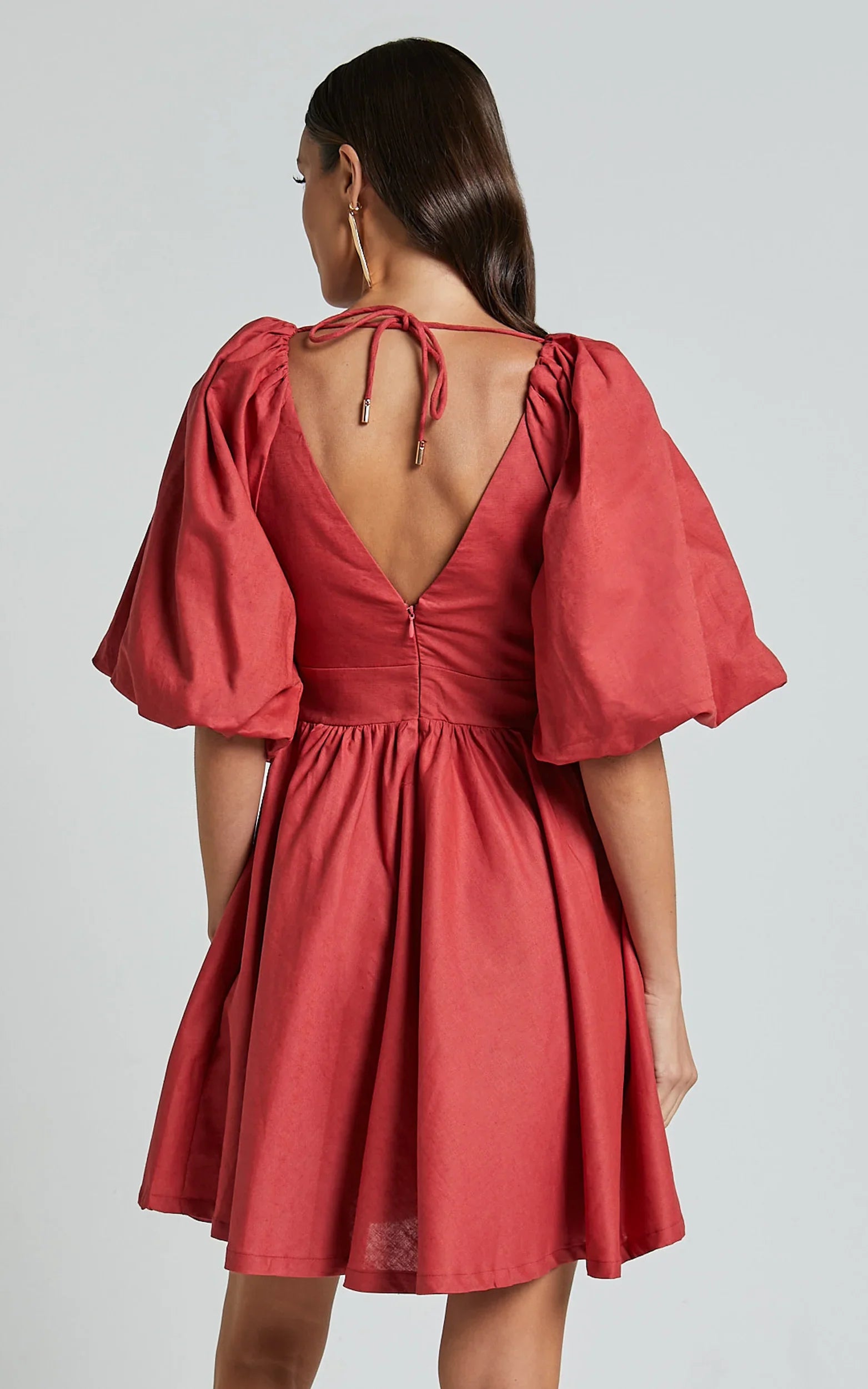 Amalie The Label - Penelopia Linen Look Blend Puff Sleeve Twist Bodice Mini Dress - In Vermilion